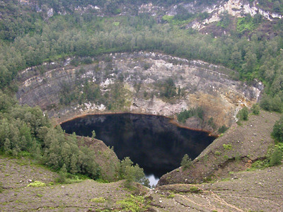 12010004.jpg